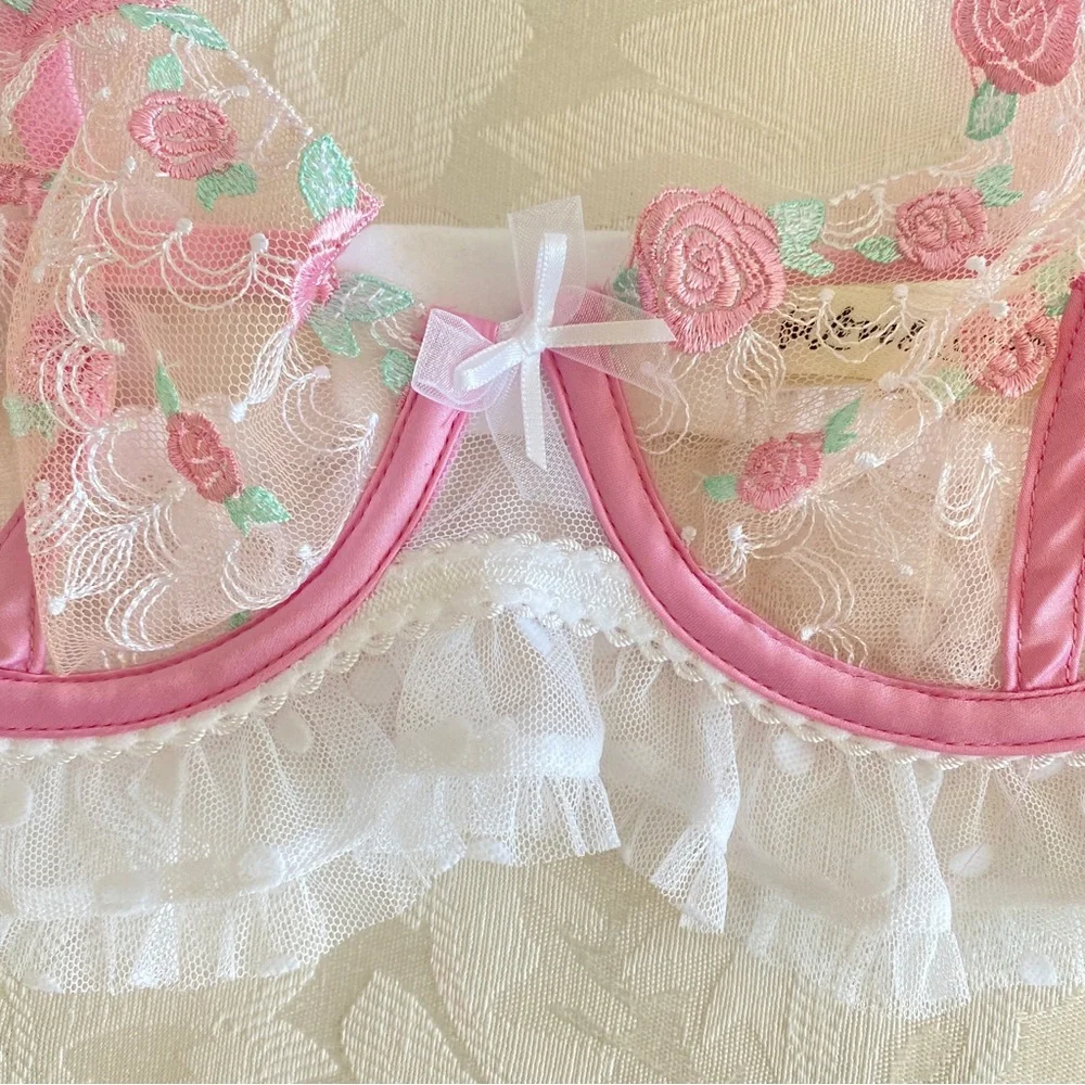 For love and lemon pink rose bra